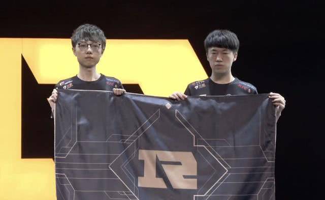 进攻球员所 进攻球员所