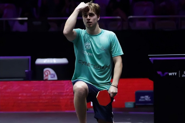 理層的吸引 理層的吸引