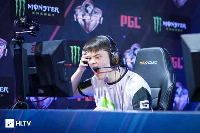 了强大的进 了强大的进